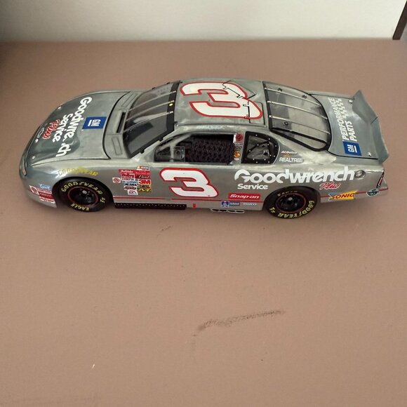 Dale Earnhardt #3 Goodwrench Service Plus NASCAR Diecast 1:24 Scale Elite Series - Picture 7 of 10